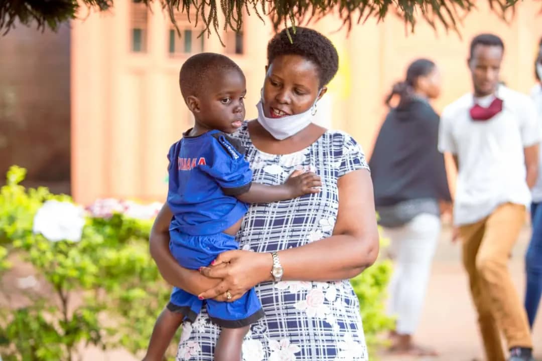 Beautiful Ones visit to Agape Babies Home moment 14